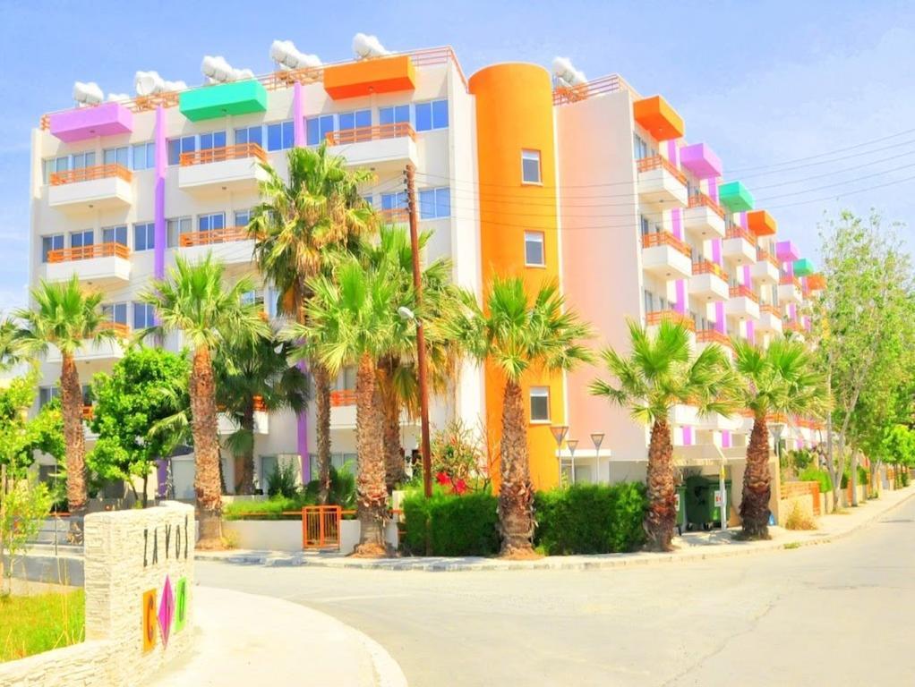 Zavos Colours Boutique Apartments Limassol Eksteriør billede