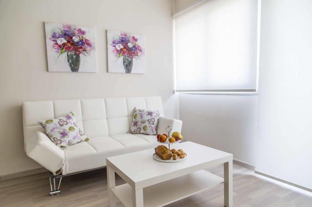 Zavos Colours Boutique Apartments Limassol Eksteriør billede