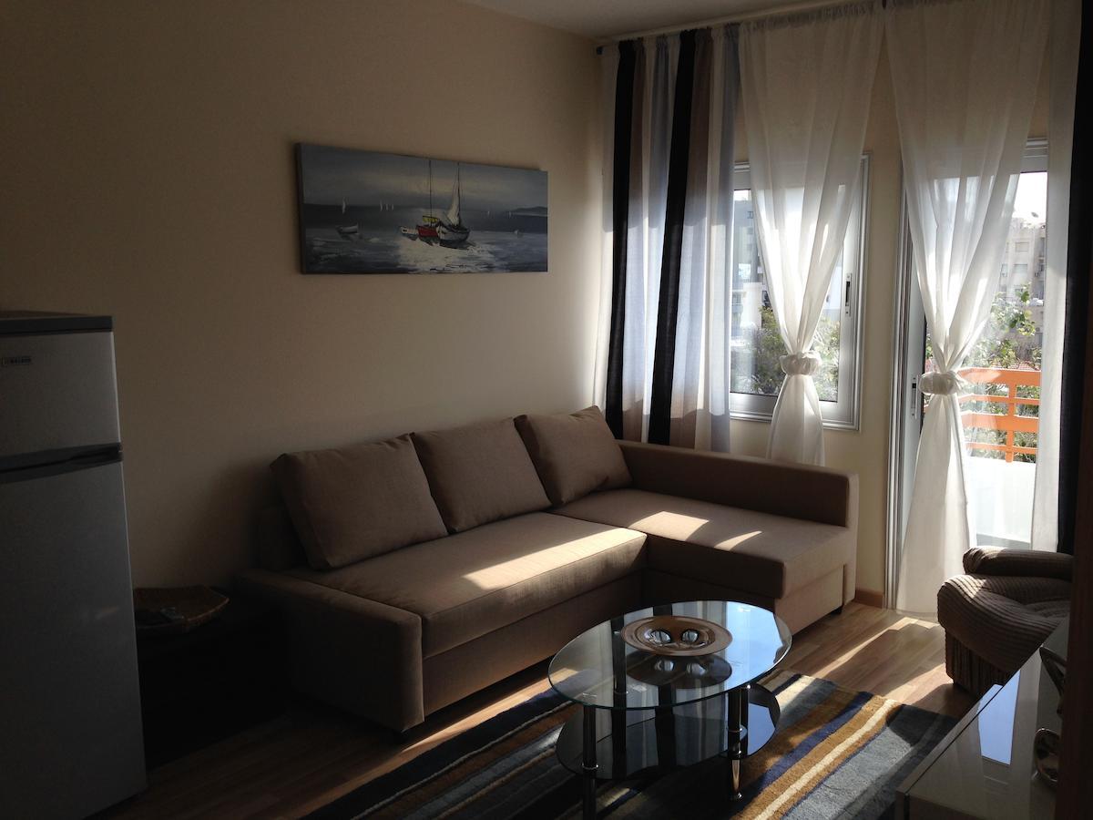 Zavos Colours Boutique Apartments Limassol Værelse billede